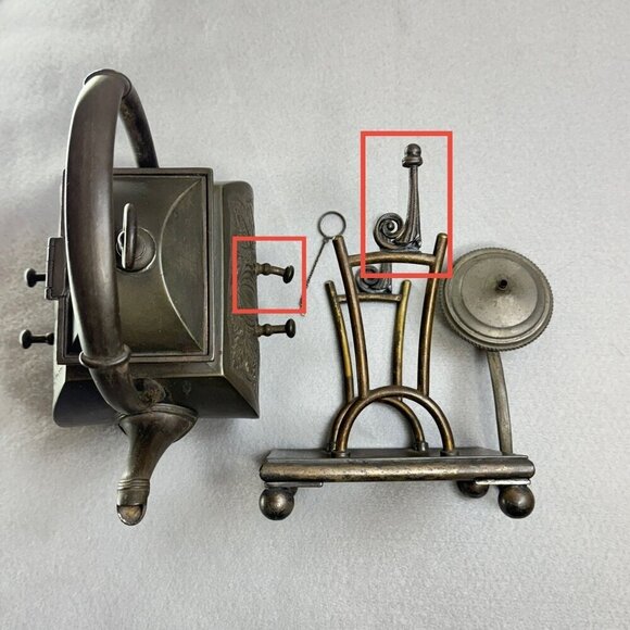 1961 Vintage Teapot Meriden B. Company Arts and Crafts With Warmer Stand Decor - Picture 16 of 16